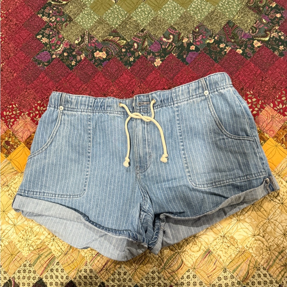 Lucky Brand pinstripe slouchy shorts size 10/30 - Picture 6 of 7